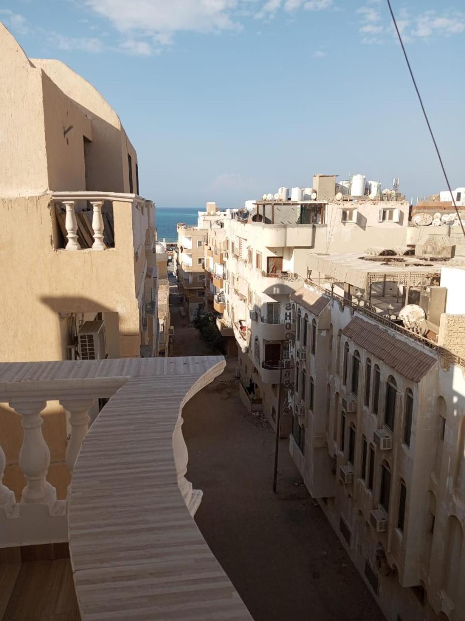 Centre Carrefour Apartment